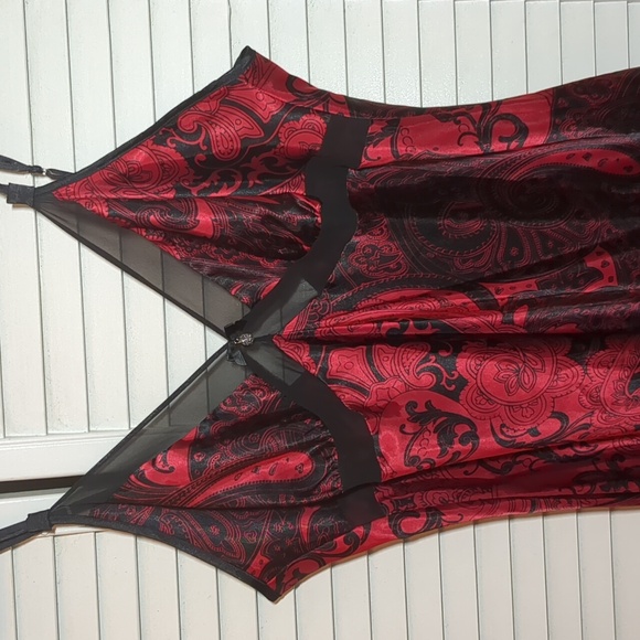 Linea Donatella Red and Black Satiny Slip Dress - Picture 3 of 13